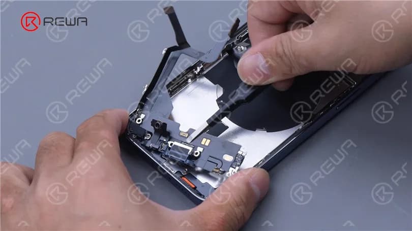 iPhone 13 Pro Teardown