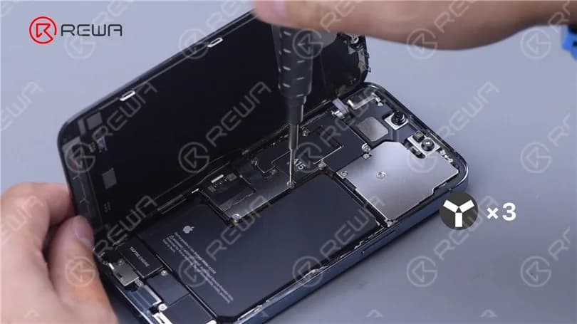 iPhone 13 Pro Teardown