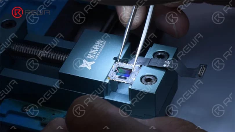 UV adhesive