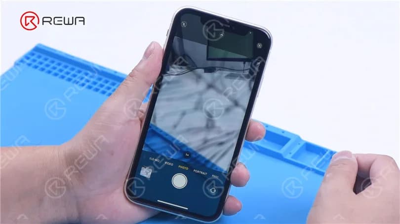 phone and try to repair the camera