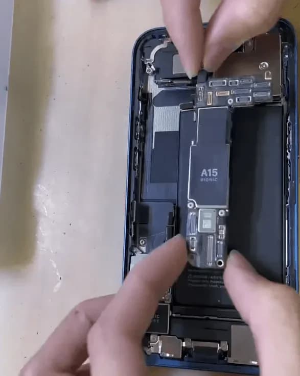 iphone 13 chip