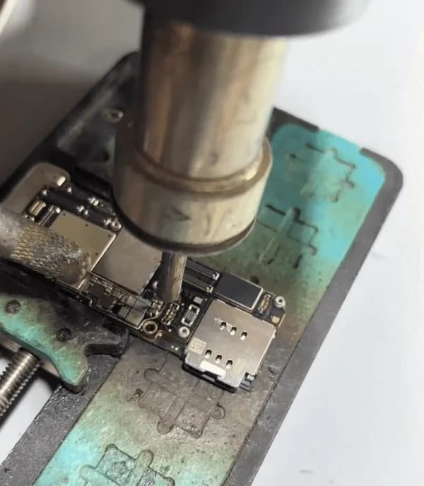 solder iphone 13 pro