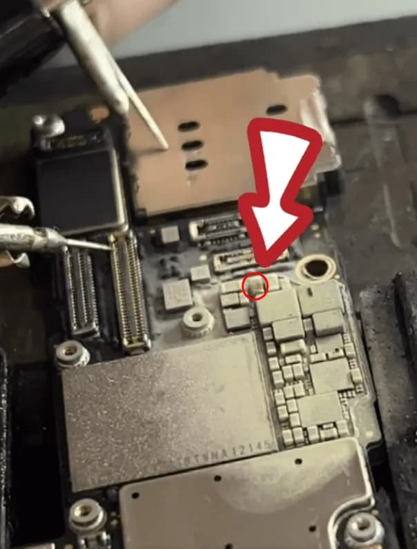 iphone 13 pro motherboard