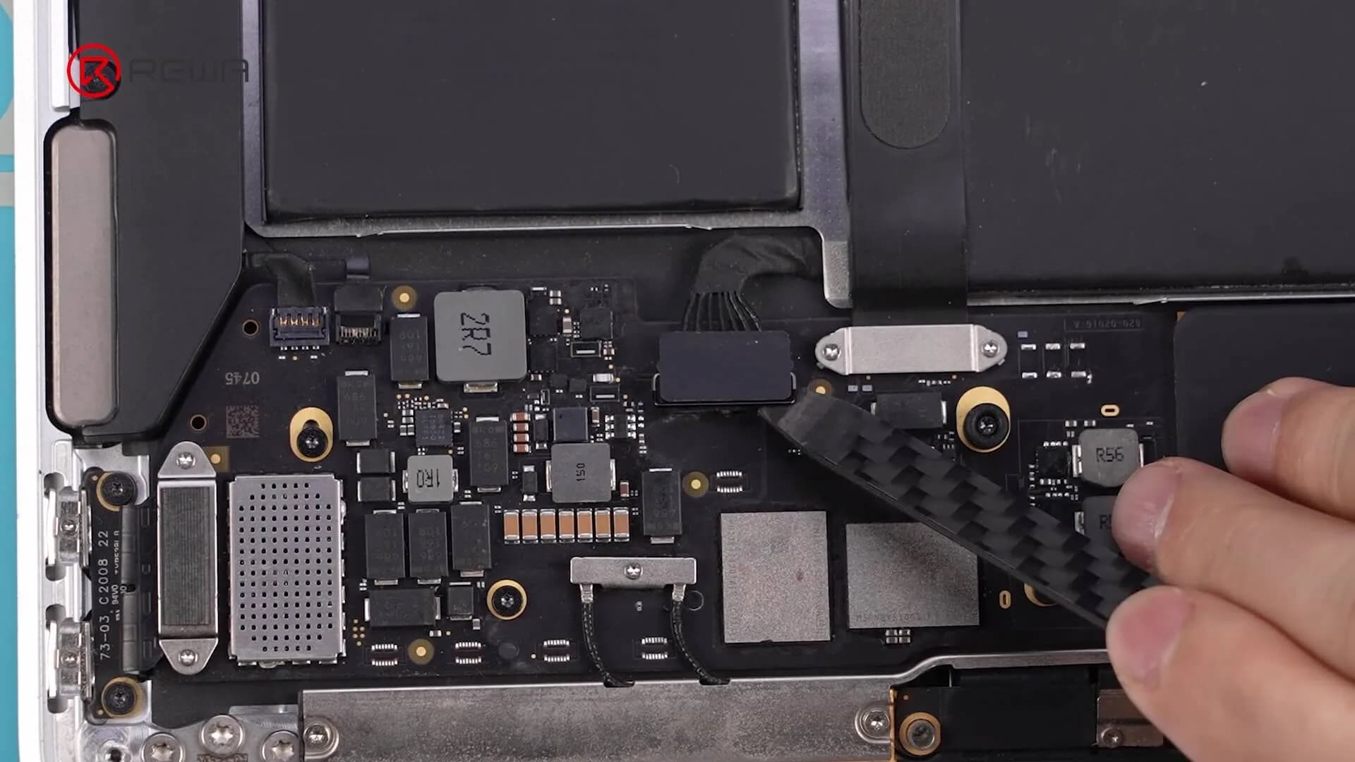 macbook back