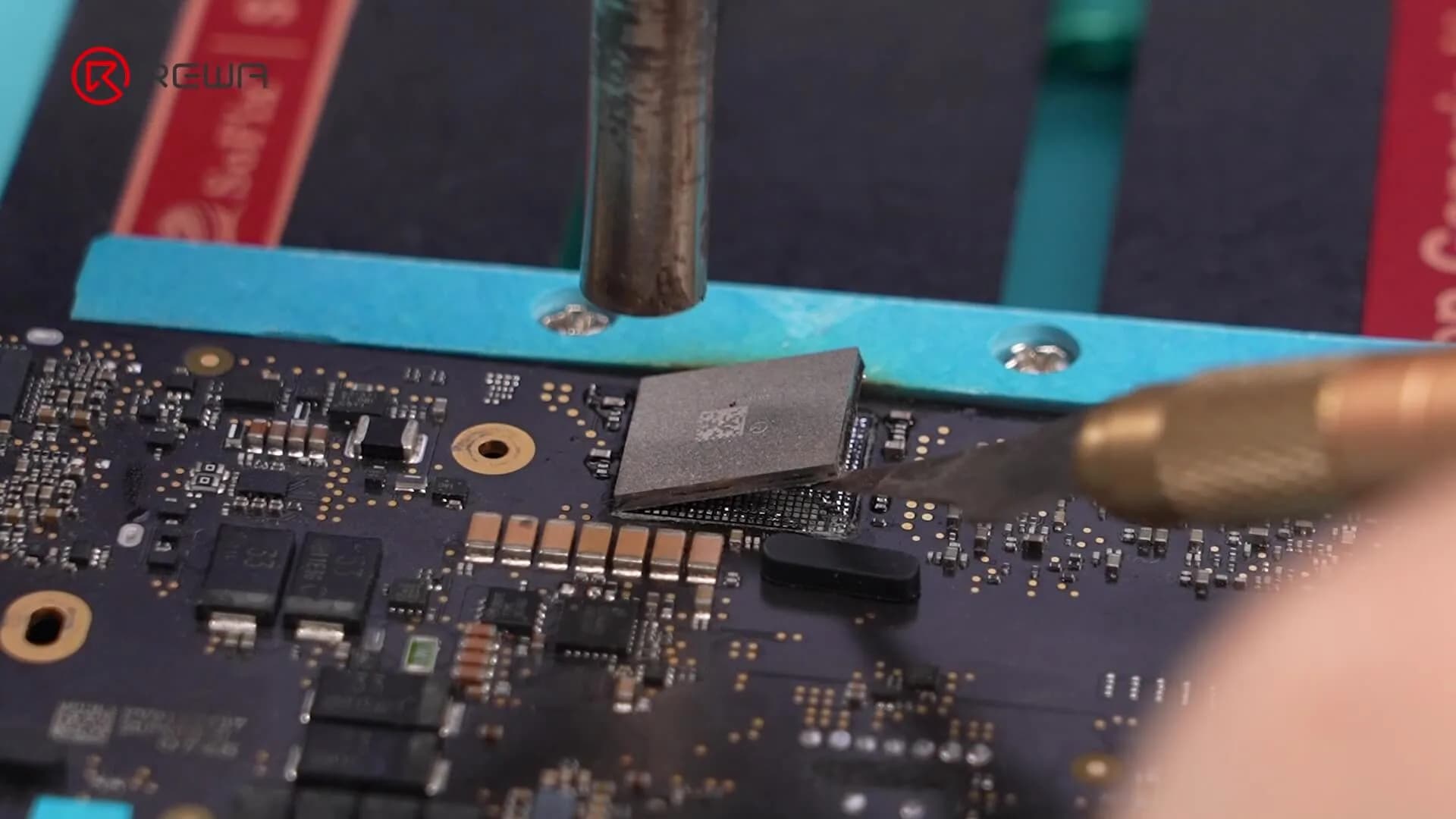 remove mac chip