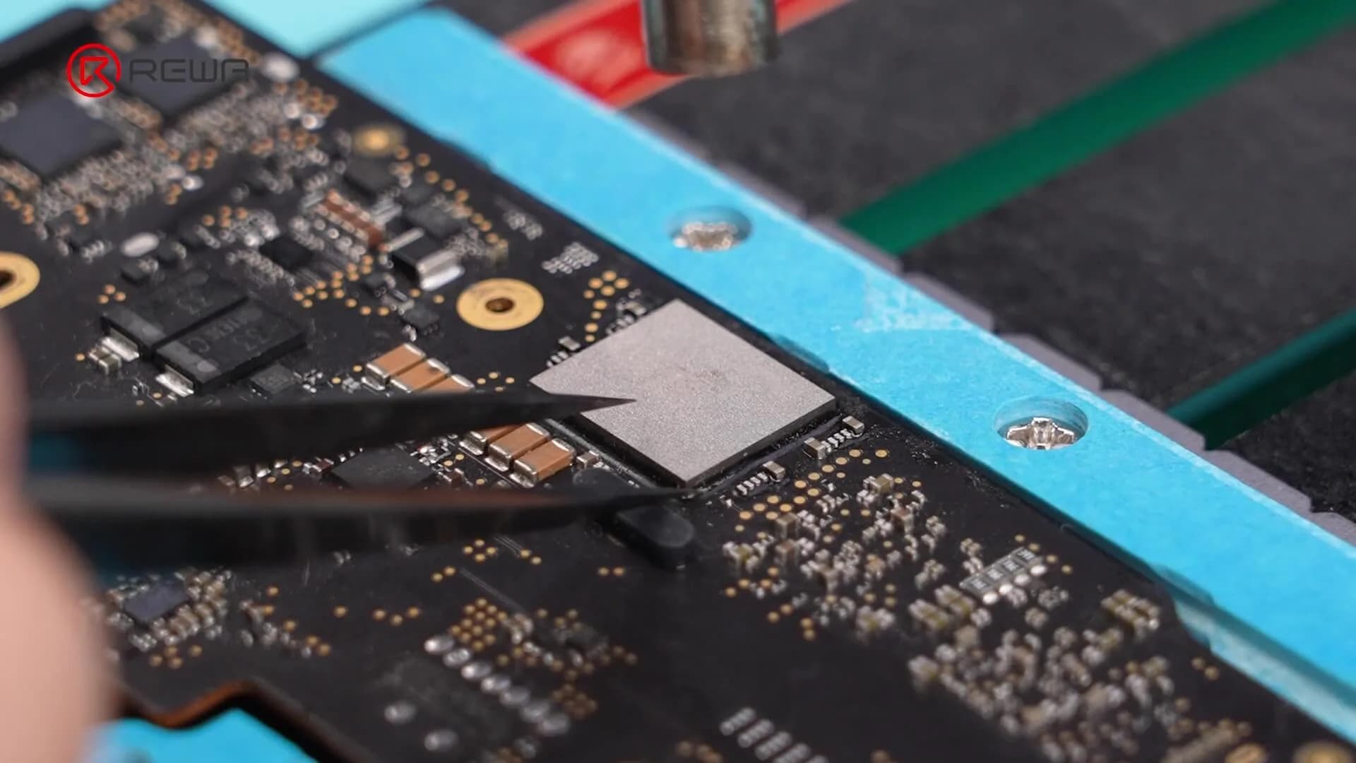 macbook chip