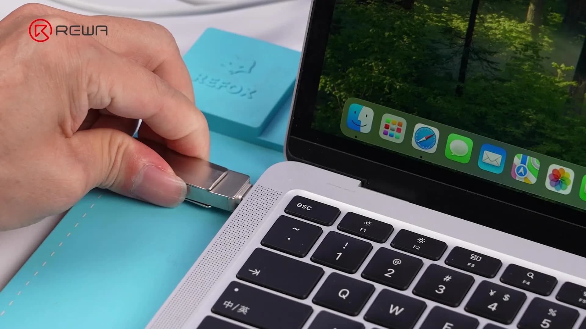 connect cable on mac