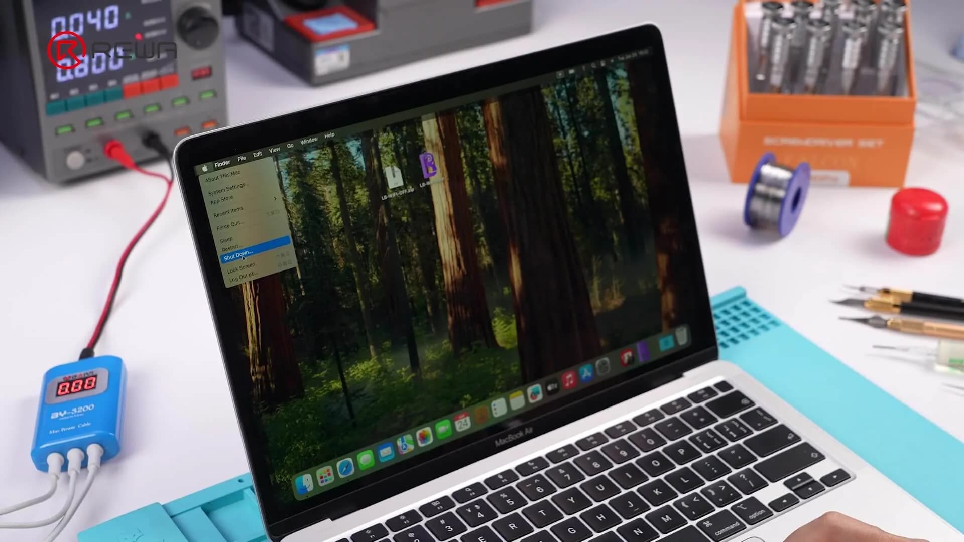power off macbook